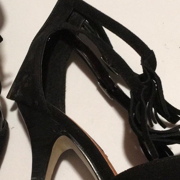 Heels - Picture 3 of 5